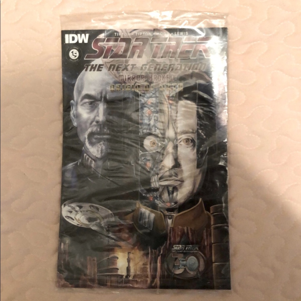 Star Trek Loot Crate Comic Sealed